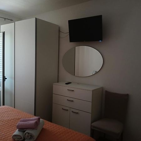 Apartments Piko2 イェルサ エクステリア 写真